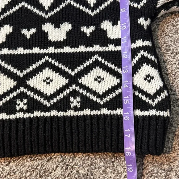 H&M x DISNEY NWT MICKEY MOUSE MOCK NECK SWEATER size S - Picture 10 of 10